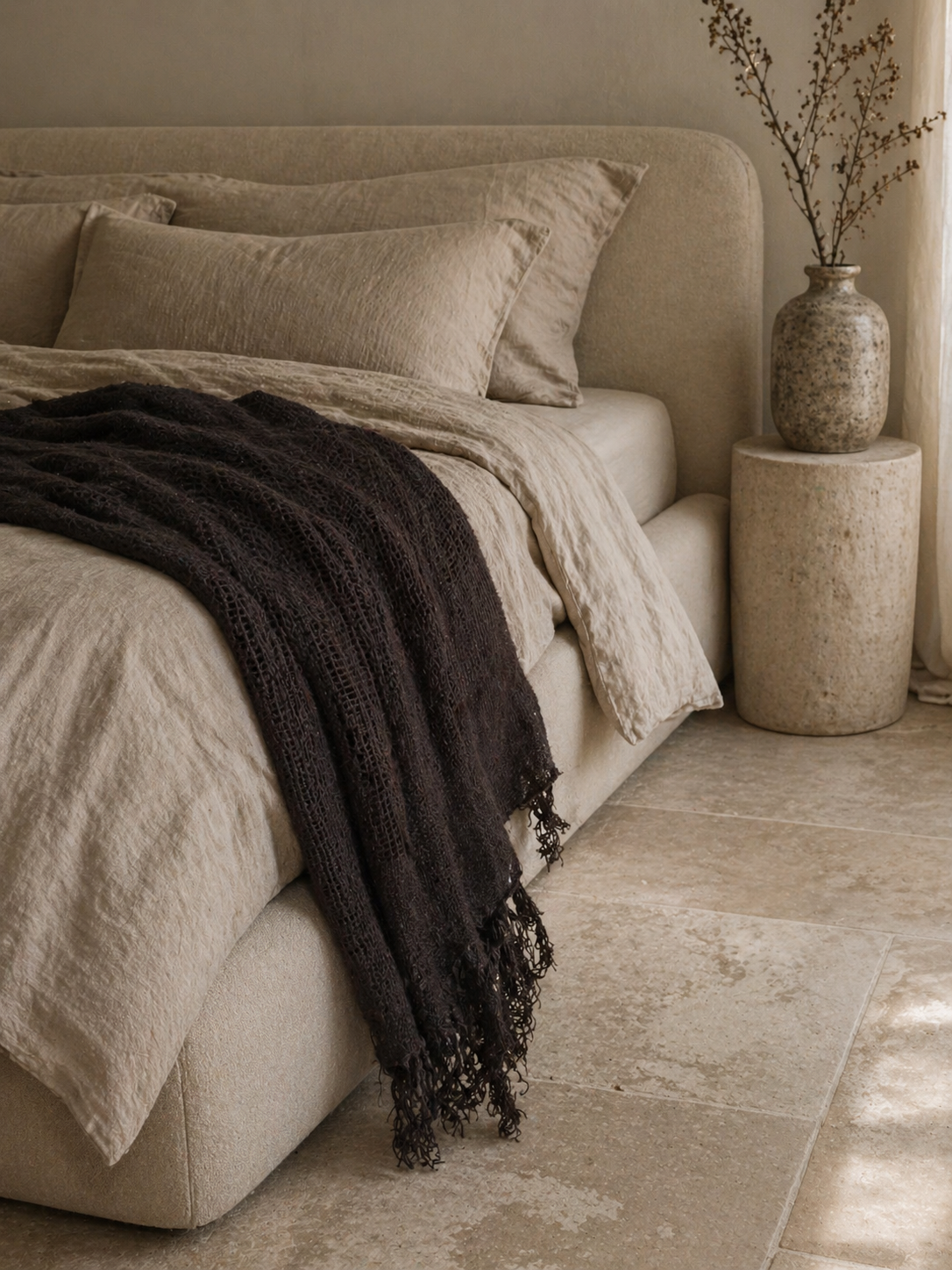 CLOVER LINEN THROW – CHARCOAL