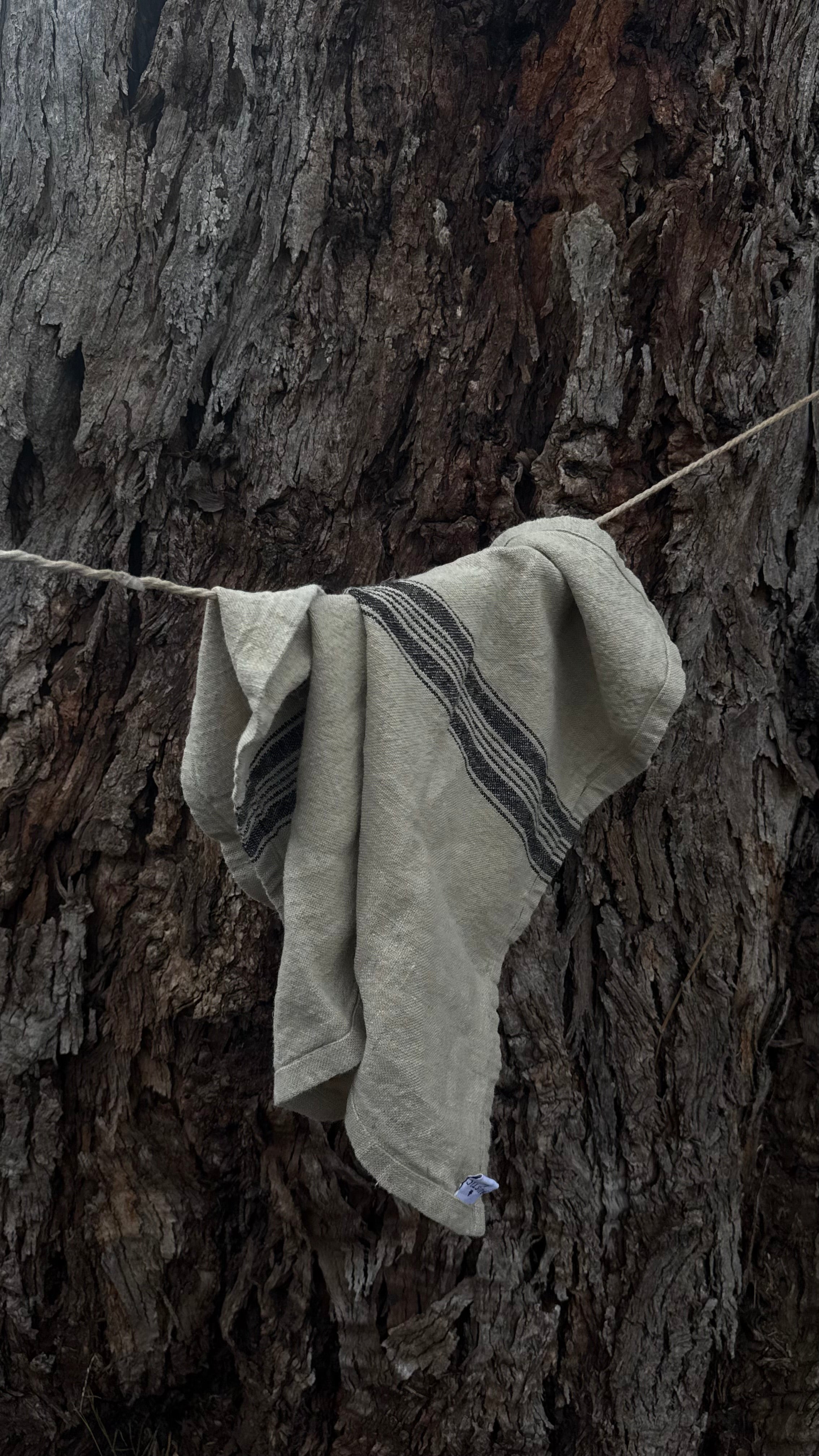 BADICS TEA TOWEL | NATURAL | NATURAL W CHARCOAL STRIPE